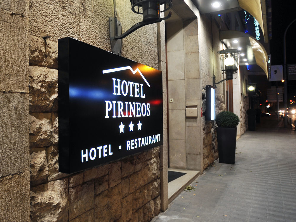 Hotel Pirineos Figueres  Zewnętrze zdjęcie